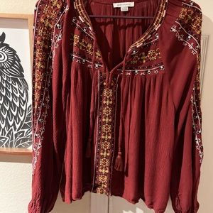 American Eagle top Burgundy top